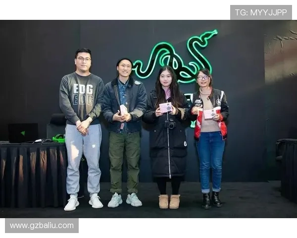 赛后分析:FPX与EDG在比赛中的战术意识与团队配合探讨